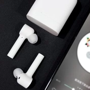 Беспроводные наушники Xiaomi AIR True Wireless Earphone 3